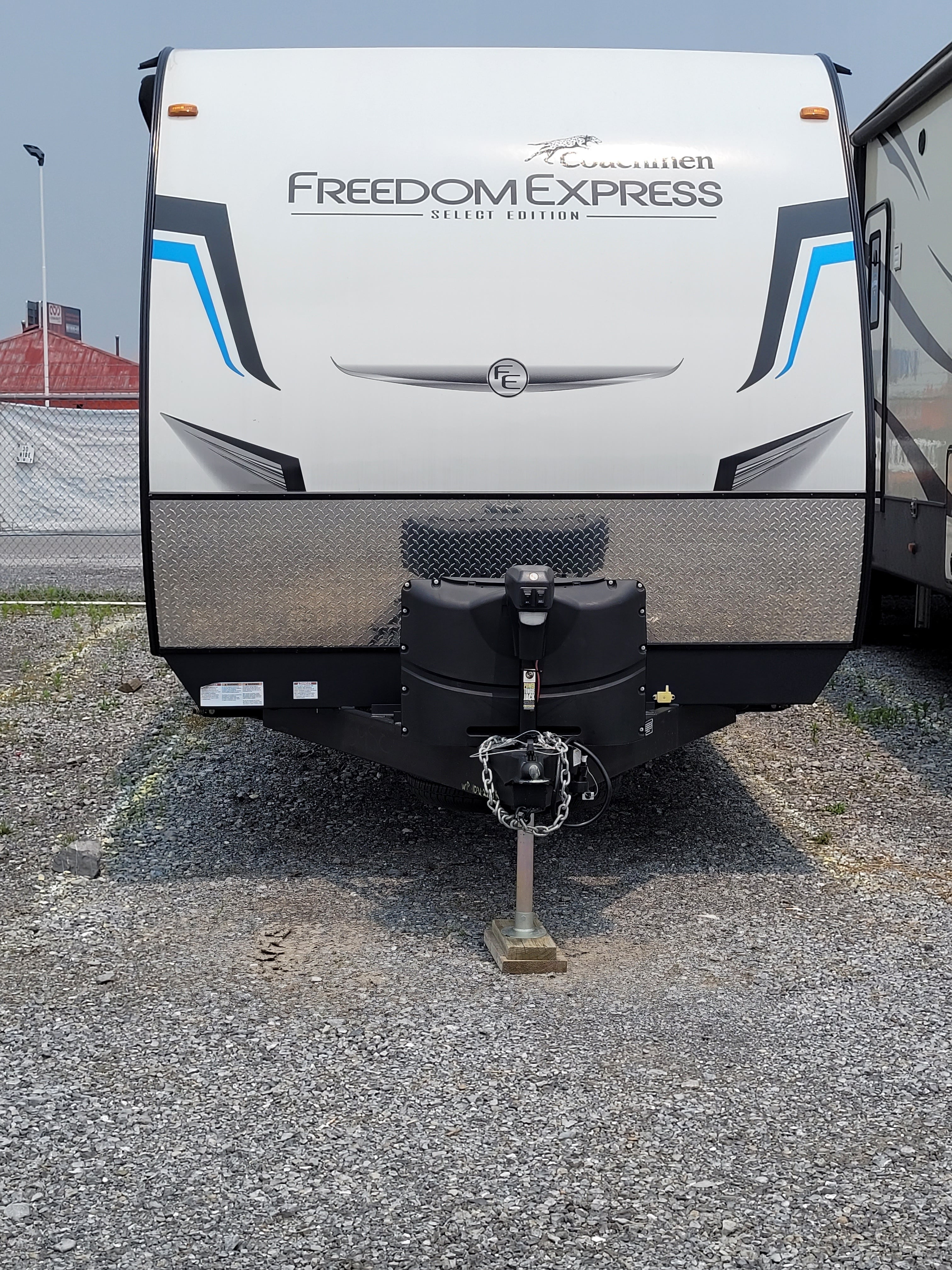 Coachmen Freedom Express